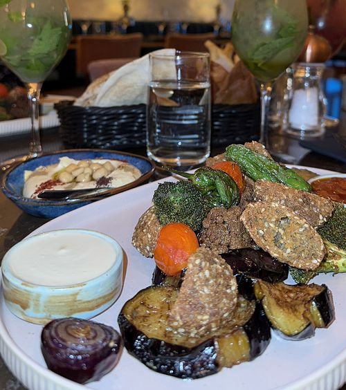 Makali & Falafel with hummuss  at Oummi in Stockholm