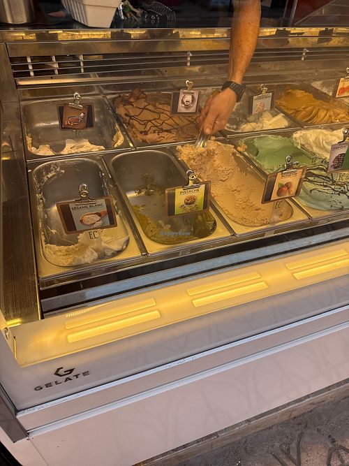 Sesame, noisette et pistache 🌱  at Luna Glacier in Marrakech