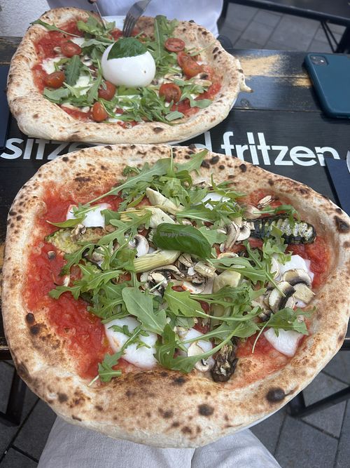Vorne: Vegane Pizza   at #081Naples Pizzeria Napoletana in Wetzlar