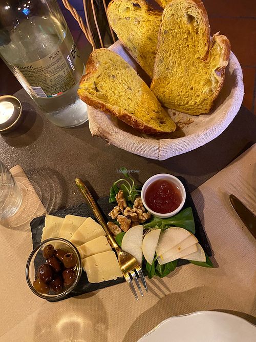 Formaggi vegani at Naturerberia in Sesto San Giovanni