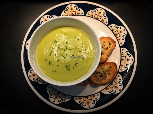 Caldo de mandioquinha com ervilha e alho poró at Mandala Cozinha Afetiva in Brasilia