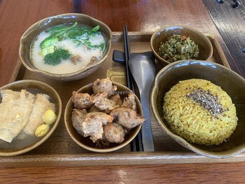   at Buddha Bowl Vegetarian Restaurant - 鉢頭素食店 in Heshun Town