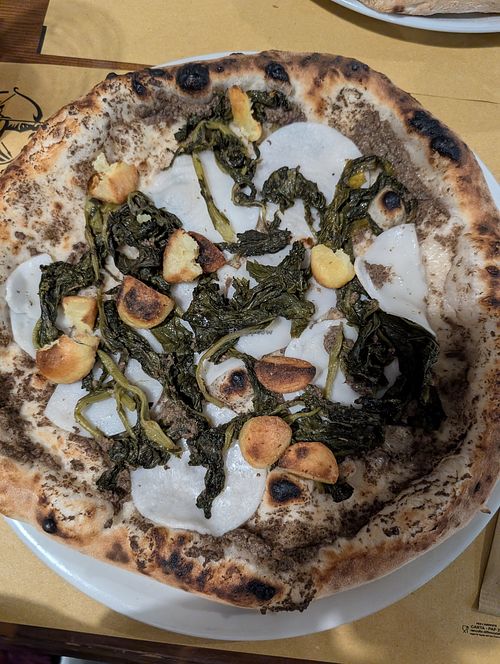 Pizza Vegan 2.0 at Pizzeria L'Arciere in Pisa