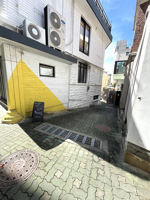   at Sunny House in Seoul