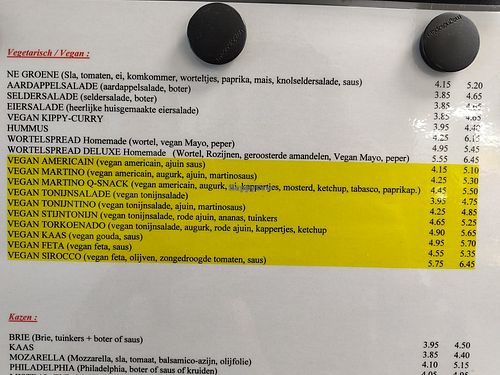 Menu with serveral and clear vegan options at Q-Snack in Leuven