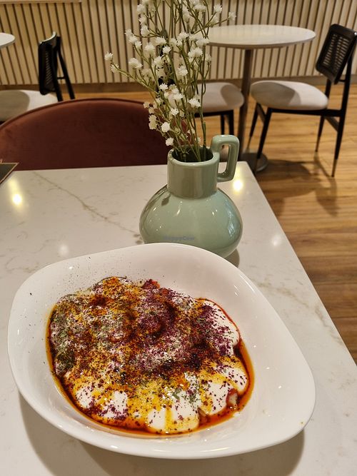 Vegan Manti with all 3 vegan sauces at Mantirella in Stuttgart