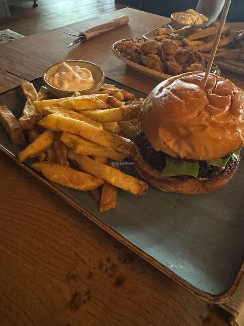 Sehr lecker. 3 Vegane Burger angeboten und vegane Mayo.   at Traumkuh in Bochum