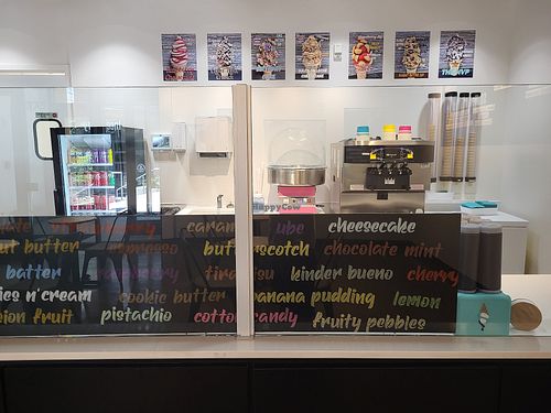  at Simons Says Dip This in Raleigh