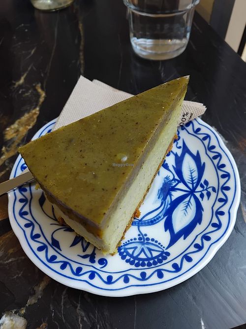 Pistachio and white chocolate cheesecake at La Maison - Neukölln in Berlin