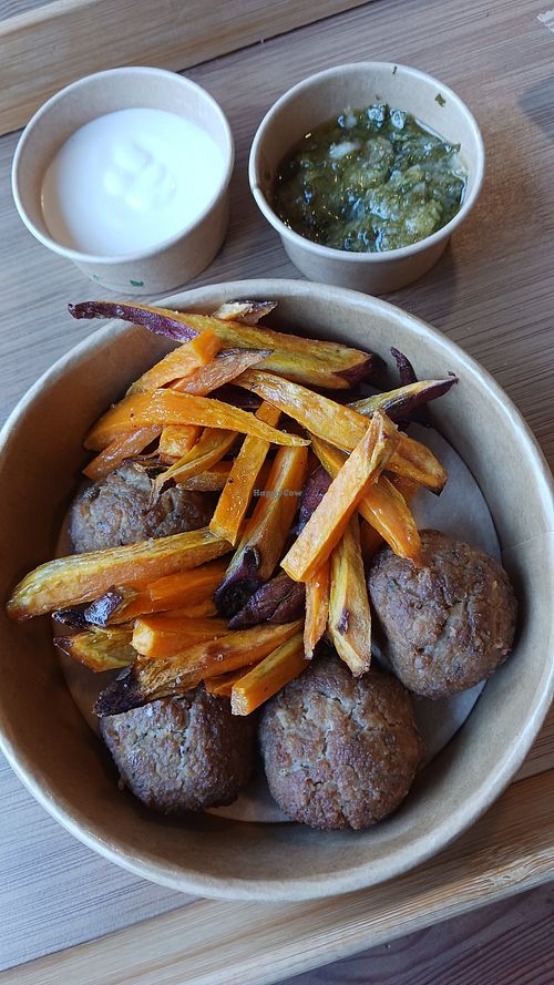 Albóndigas de tofu / tofu meatballs at vegasi in Altea