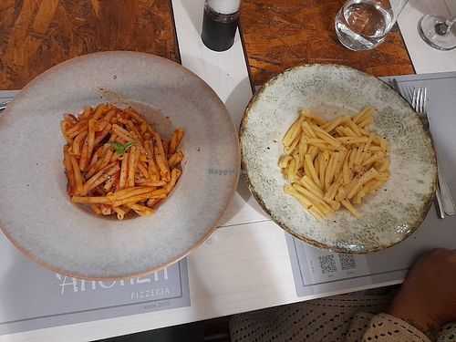 Napolitana and vega aïoli pasta at Apopsi in Galaxidi