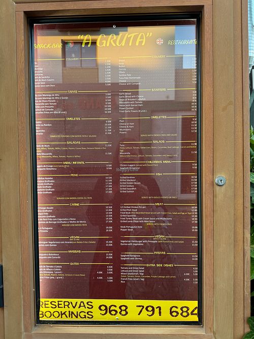 Menu board at A Gruta in Alvor