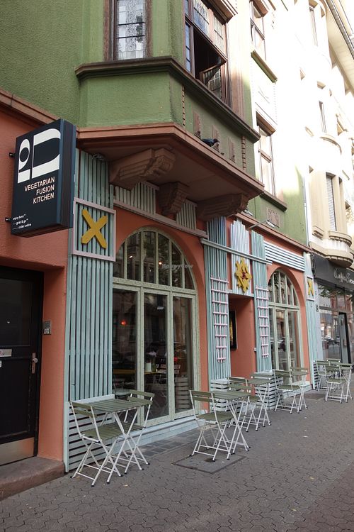 Entrance 6 outdoor seating at EDEN in Saarbrucken