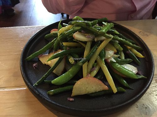 Bean and peach ensalada at Smith & Daughters in Collingwood