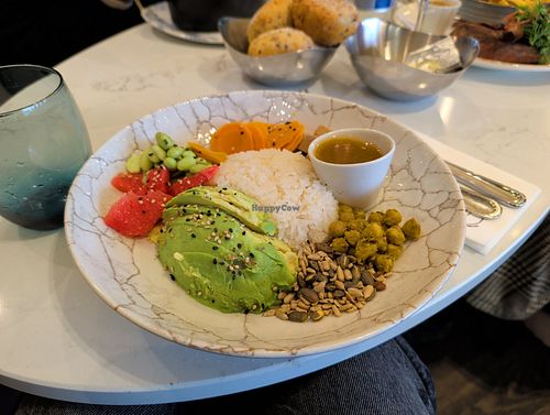 Vegan bhudda bowl at Le Grand Corona in Paris
