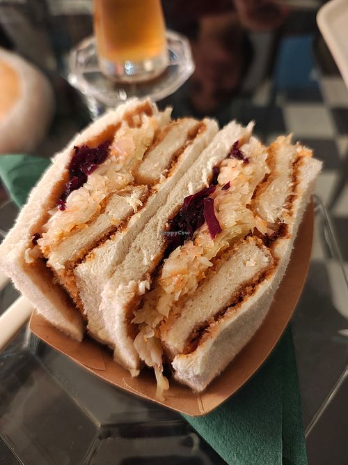 Veganes Hähnchen Sandor von der Weihnachtskarte at Coffee House – Cat's Eye (Katzenauge) in Kassel