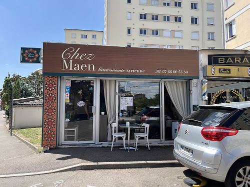 Face du restaurant   at Chez Maen in Saint-andre-les-vergers