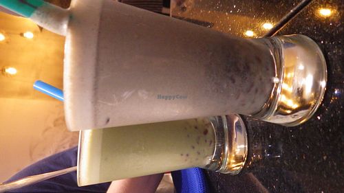 Mocha red bean soy shake and Matcha red bean soy shake at O'bean Organic Soya Store - Tanjong Pagar in Central Singapore