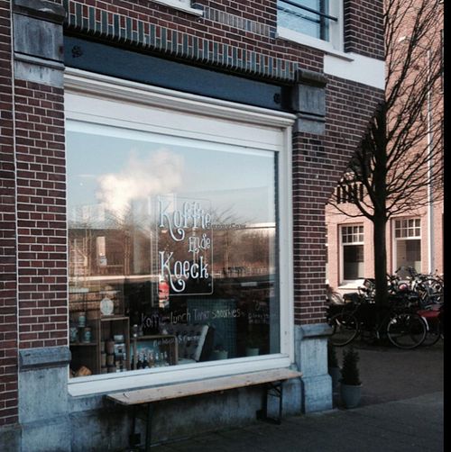 location on a corner at Koffie ende Koeck in Amsterdam