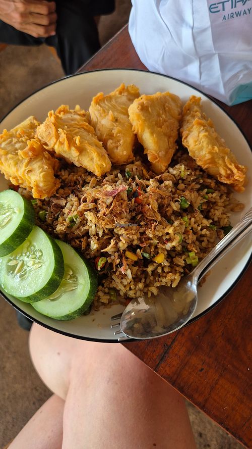 Nasi Goreng and fried tofu at Wara-Wiri in 
