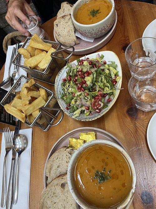 Sweet potato & chili soup, salad and chunky chips. Oat flat white🤎  at Riverhill in Helensburgh