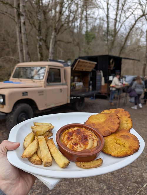 food truck at Llardelxaldu in Asturias