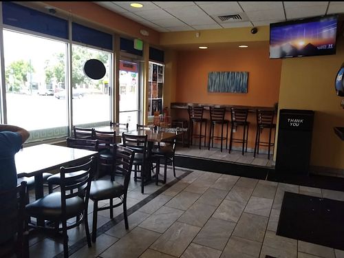 Dine in option available at Gyroz in Denver
