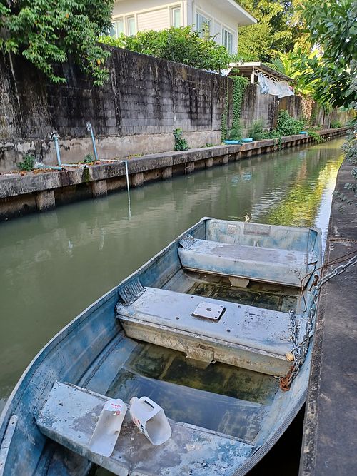  at Paan Arun Cafe and Stay in Bangkok