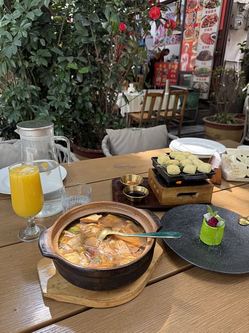 Image of Bodhi Tea, Plant Cuisine, and Mushroom Restaurant - 菩茶·植物料理·菌子上的餐厅