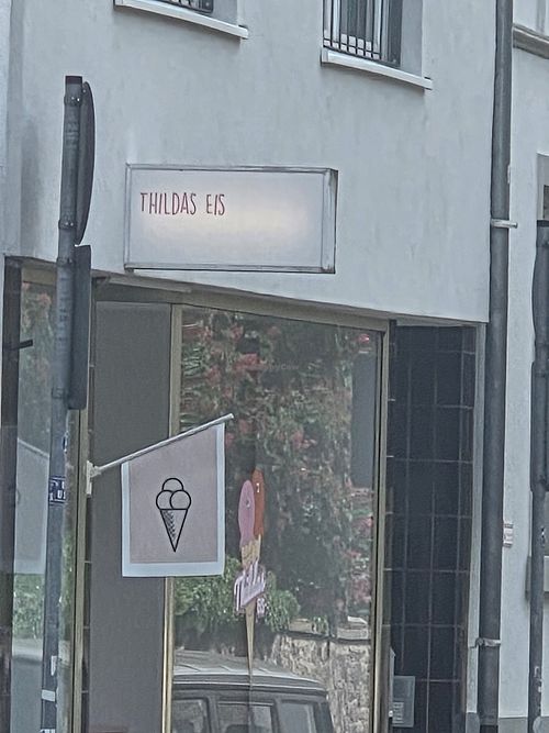 No card, no Eis! at Thildas Eis - Bessungen in Darmstadt
