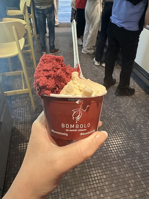 Banana and Blueberry  at Bombolo in Thessaloniki
