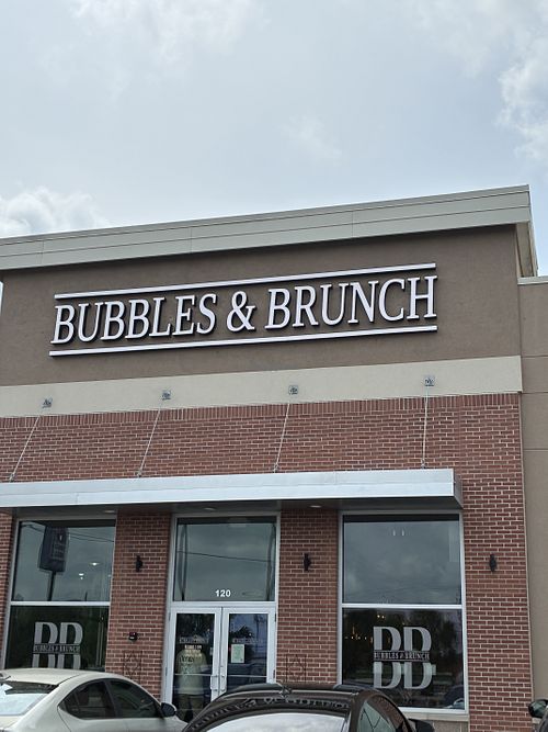 Restaurant   at Bubbles & Brunch in Mobile