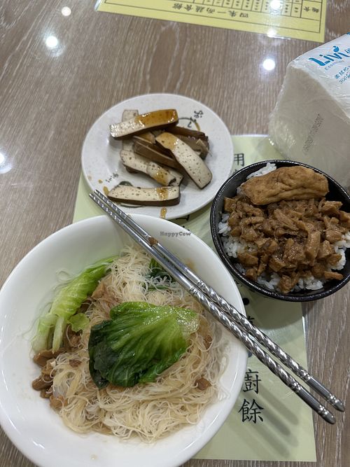   at Si Zhu Yi Er Vegetarian Restaurant in Taichung