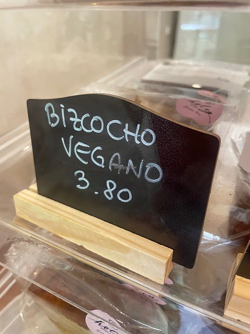 Vegan cake at BAHAY Coffee in Madrid