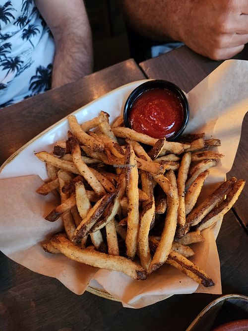 Fries at Von's 1000 Spirits in Seattle