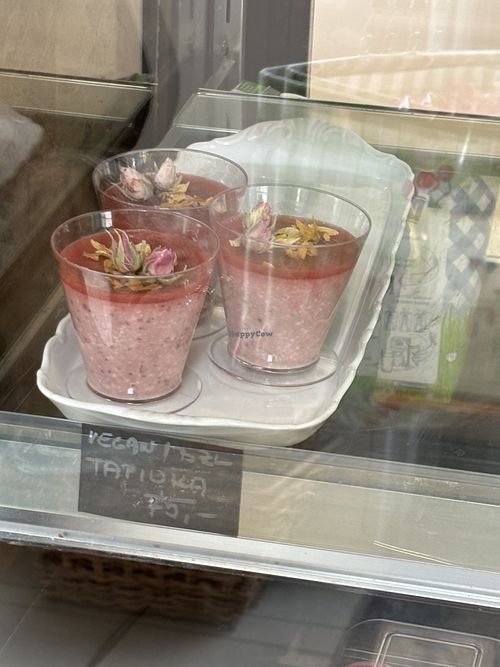 vegan raspberry tapioca pudding  at Královské Dobroty in Chrudim