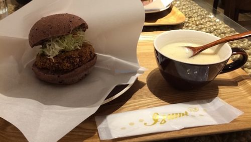 Burger and soup of the day at LOVE Pacific Cafe in Nagoya