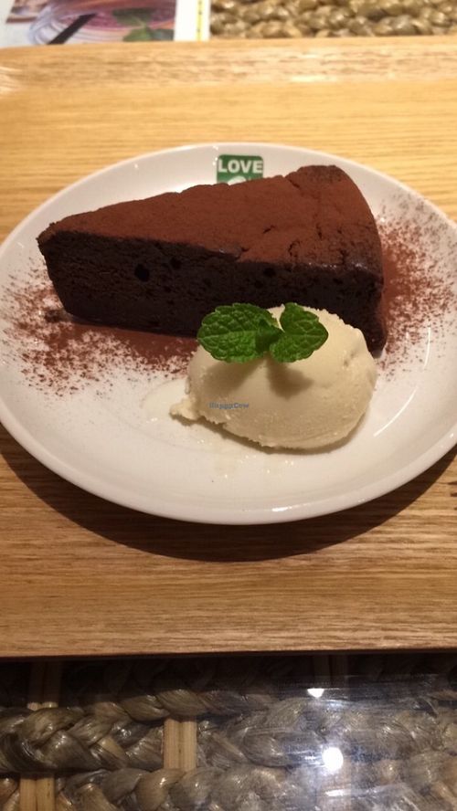 Chocolate cake at LOVE Pacific Cafe in Nagoya