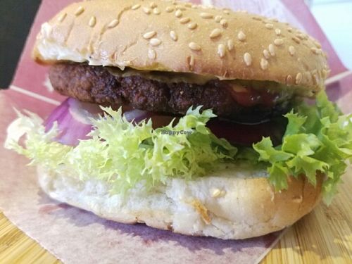 Chef Special Burger at Loving Hut - St. Hanshaugen in Oslo