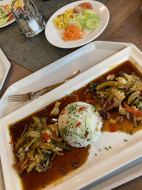 Wokpfanne  at Lakeside Restaurant Area 47 in Haiming