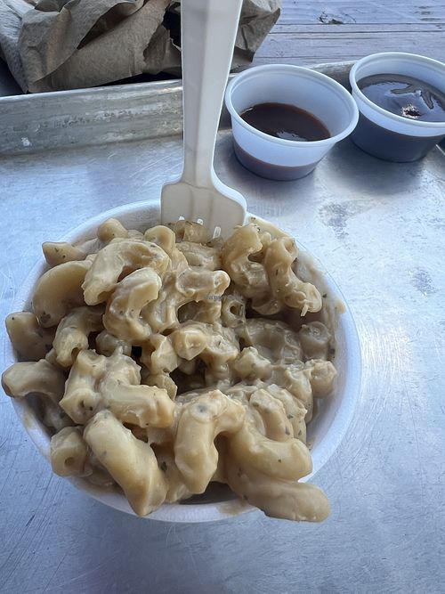 Vegan Mac n cheesee  at Uptown Hog in Nixa