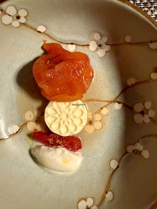 Tomate mit Juzu und Vanille   at Gustavo in Augsburg