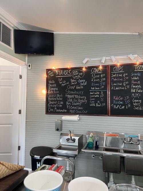 Labeled vegan options   at The Creamery in St Georges