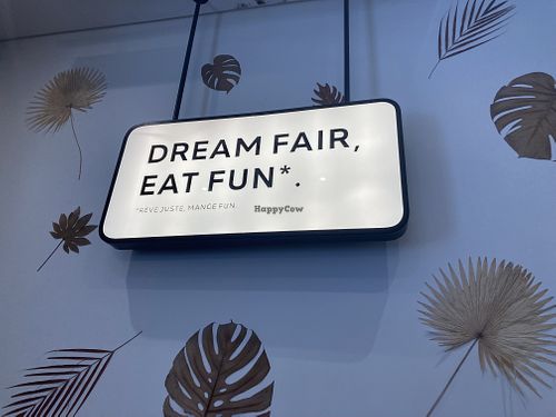   at Land & Monkeys - Père Lachaise   in Paris