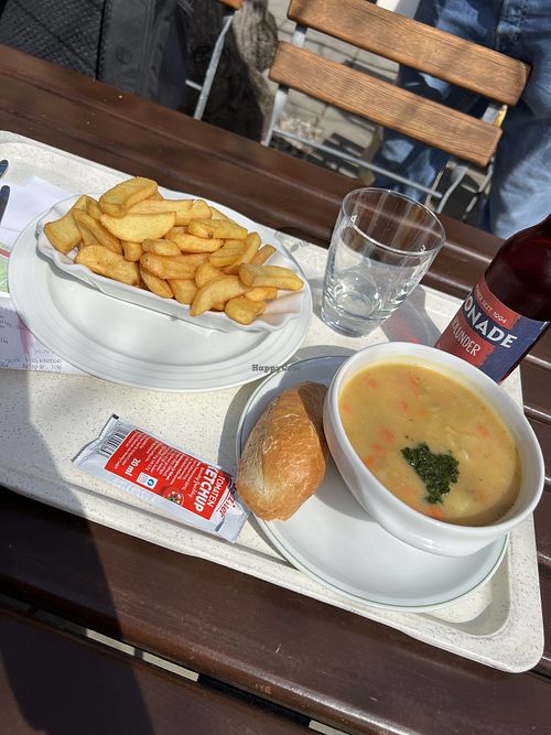 soup, fries   at SB Restaurant Schloss Pillnitz in Dresden