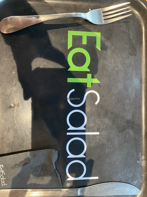 Branding   at Eat Salad in Pau