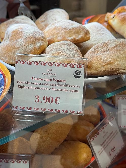 Cartocciata vegana at CTA - Scirocco - Terminal A in Catania