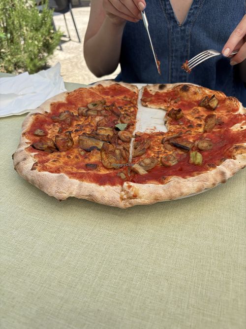Marinara with courgette, and aubergine  at Buenos Aires in Naples