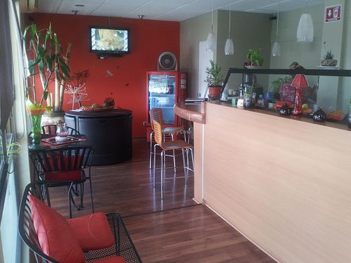 indoor seating at Frutilandia Fresh in San Jose Del Cabo