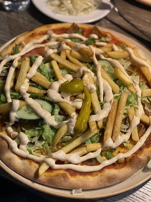Vegan kebab Pizza  at Kapten Viking in Tanumshede